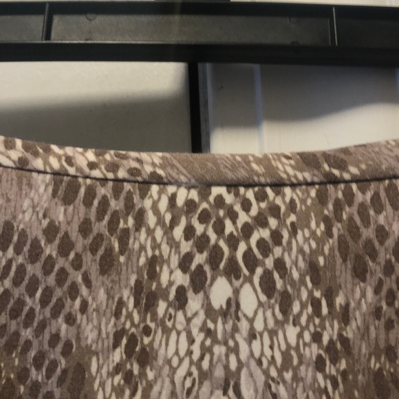 NWT Gorgeous Calvin Klein snakeskin print skirt - Picture 4 of 8